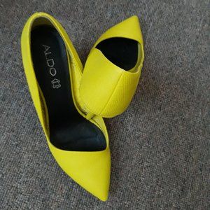 Citrine (Aldo) Heels!